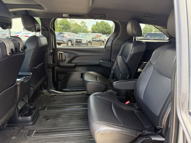 Certified 2024 Toyota Sienna XLE Woodland Edition AWD/4WD image 29