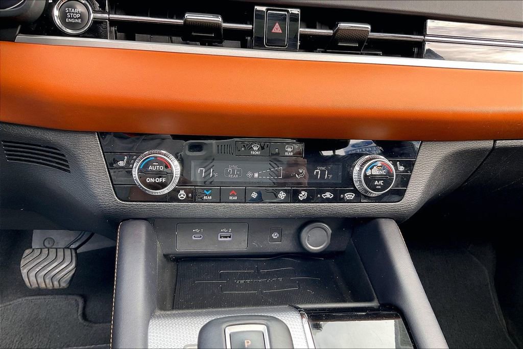 Used 2023 Mitsubishi Outlander SEL AWD/4WD image 36