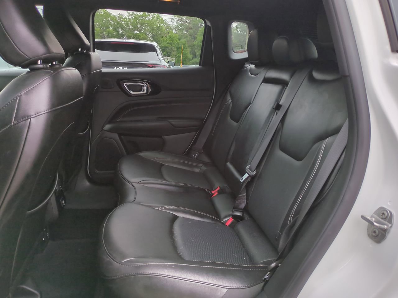 Used 2022 Jeep Compass High Altitude AWD/4WD image 14