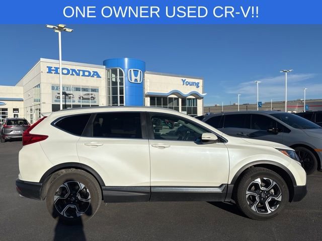 Used 2018 Honda CR-V Touring image 2