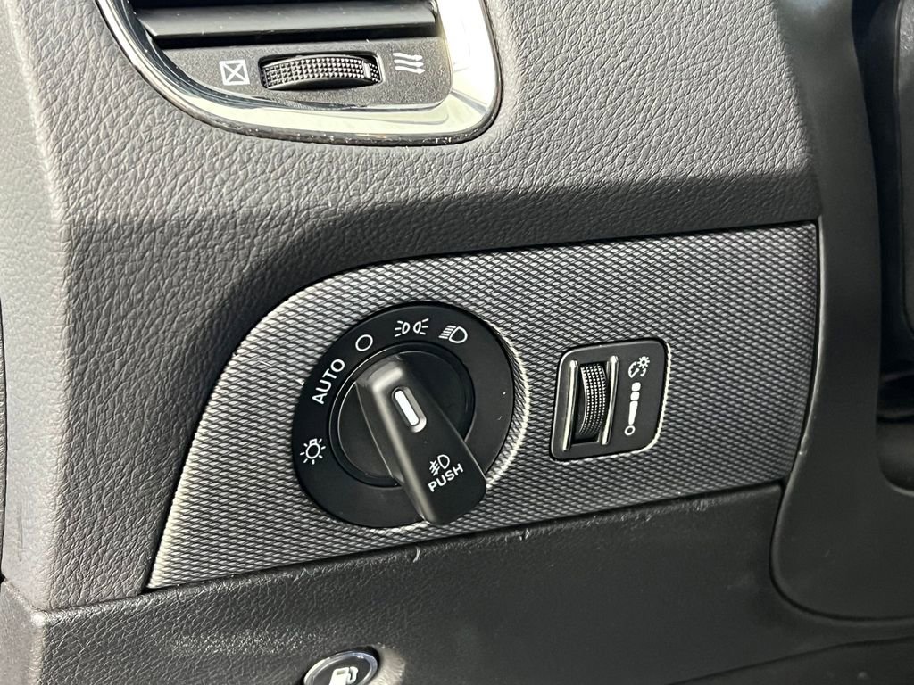 Used 2020 Dodge Durango R/T w/ Blacktop Package image 22