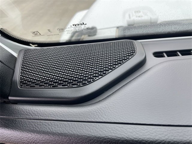 Used 2021 Jeep Gladiator Sport image 23