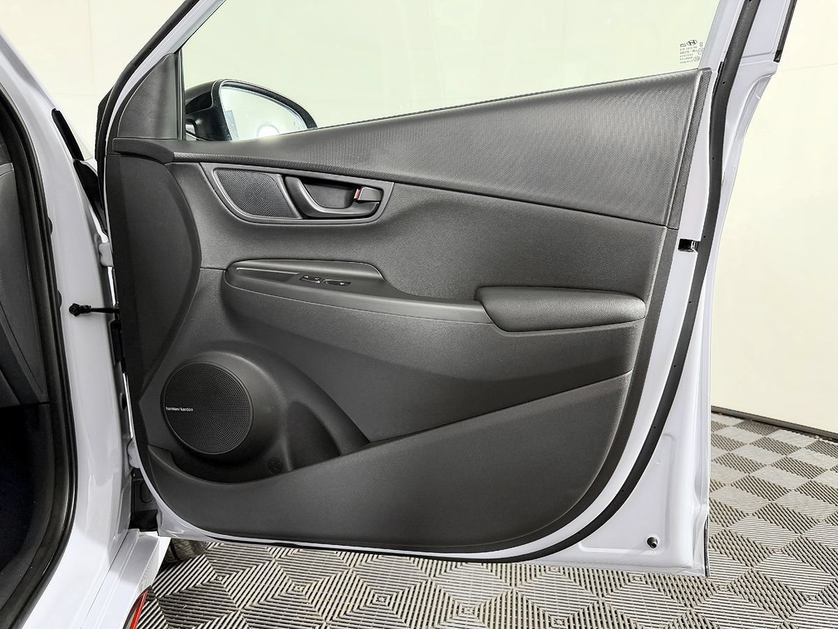 Used 2022 Hyundai Kona N FWD image 45