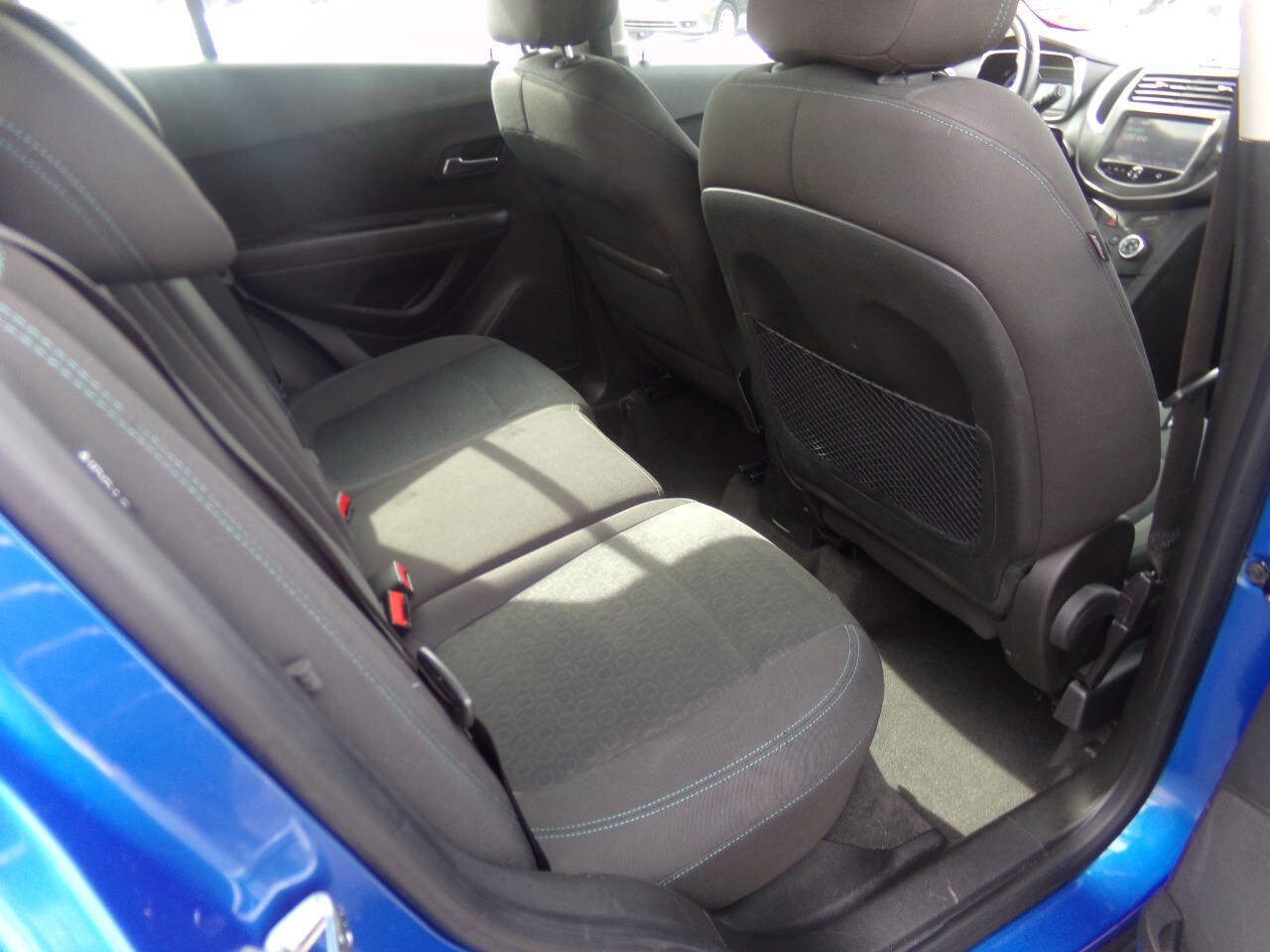Used 2015 Chevrolet Trax LS image 29