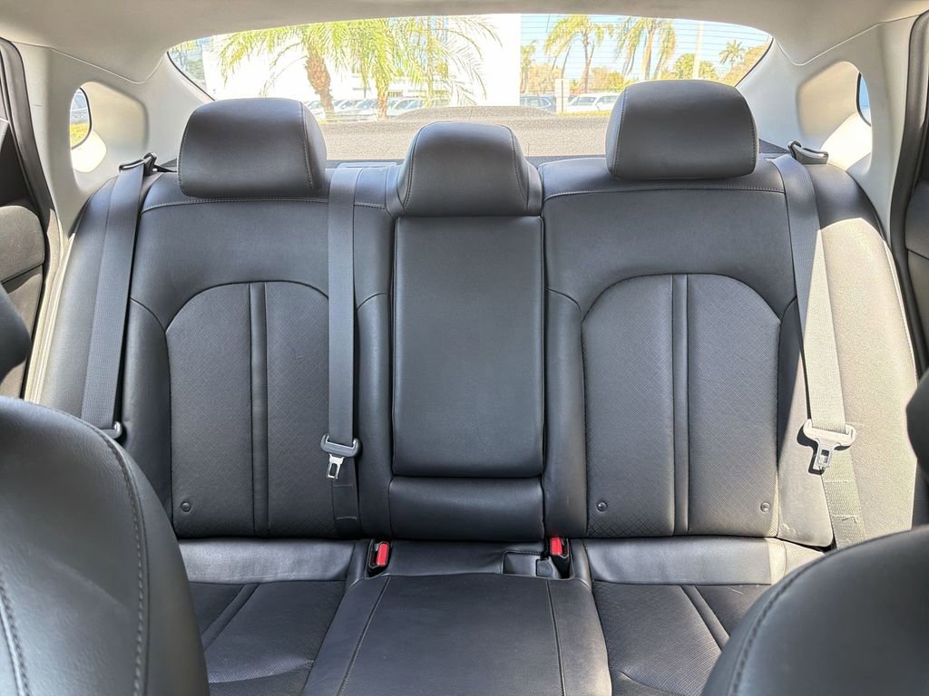 Used 2020 Kia Optima SE image 14