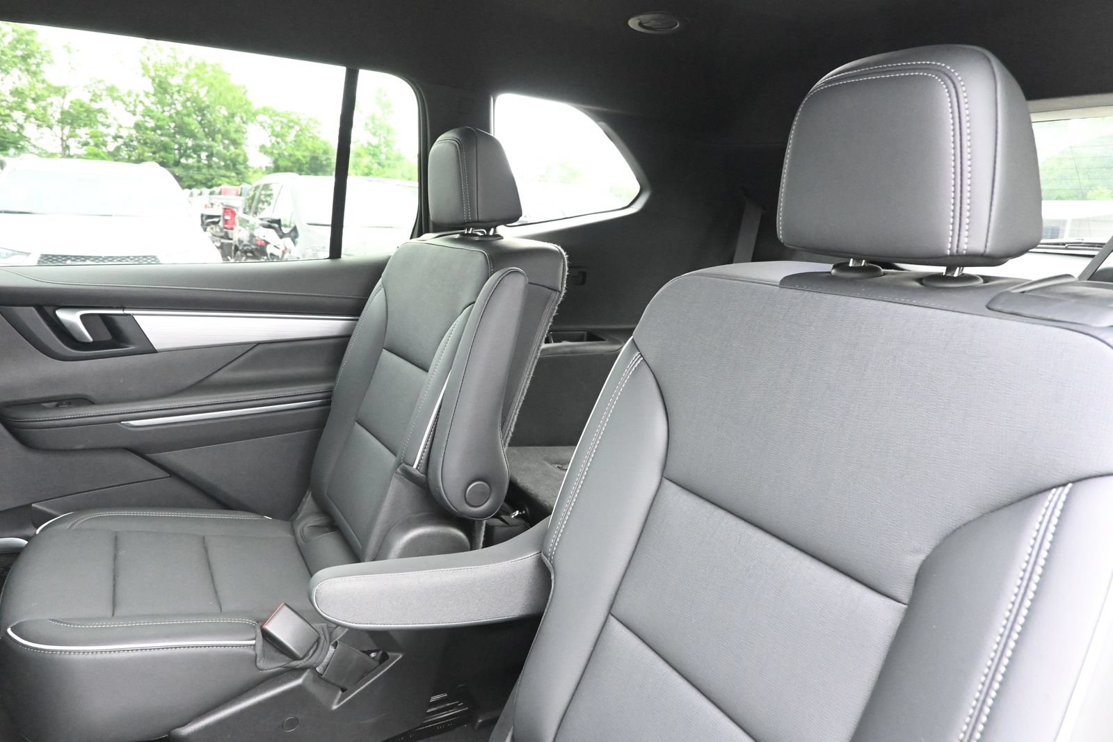 Used 2026 Buick Enclave Preferred FWD image 28