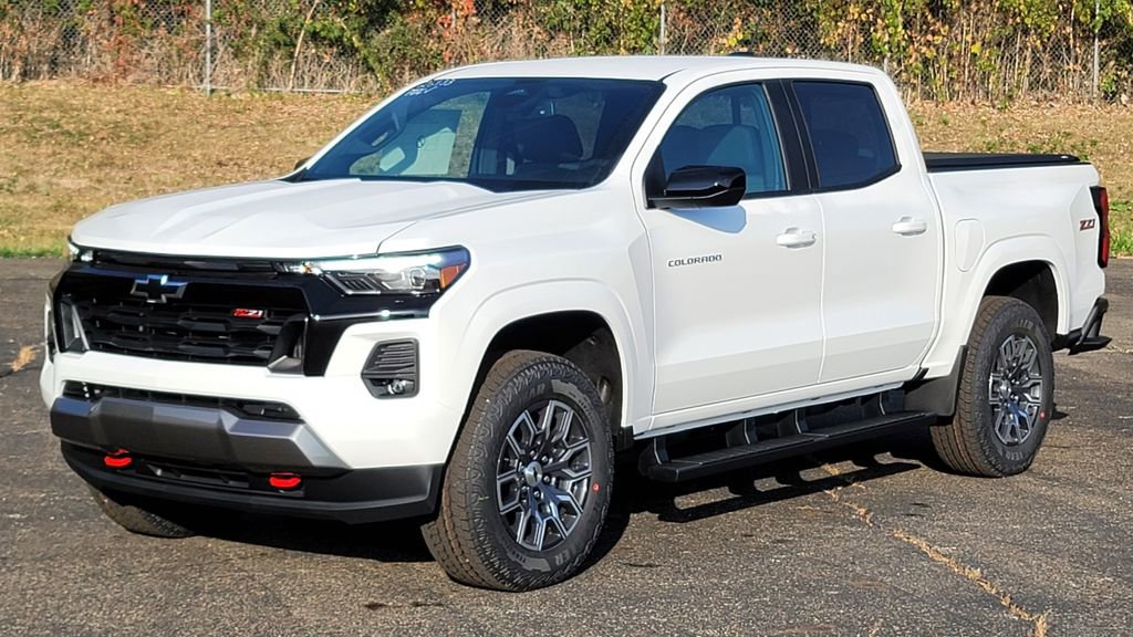 New 2026 Chevrolet Colorado Z71 image 3