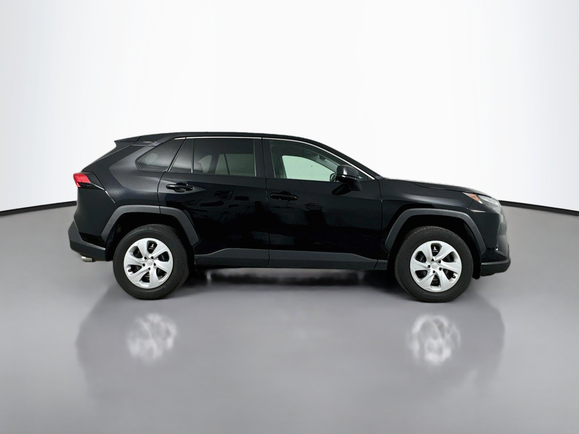 Certified 2025 Toyota RAV4 LE AWD/4WD image 8