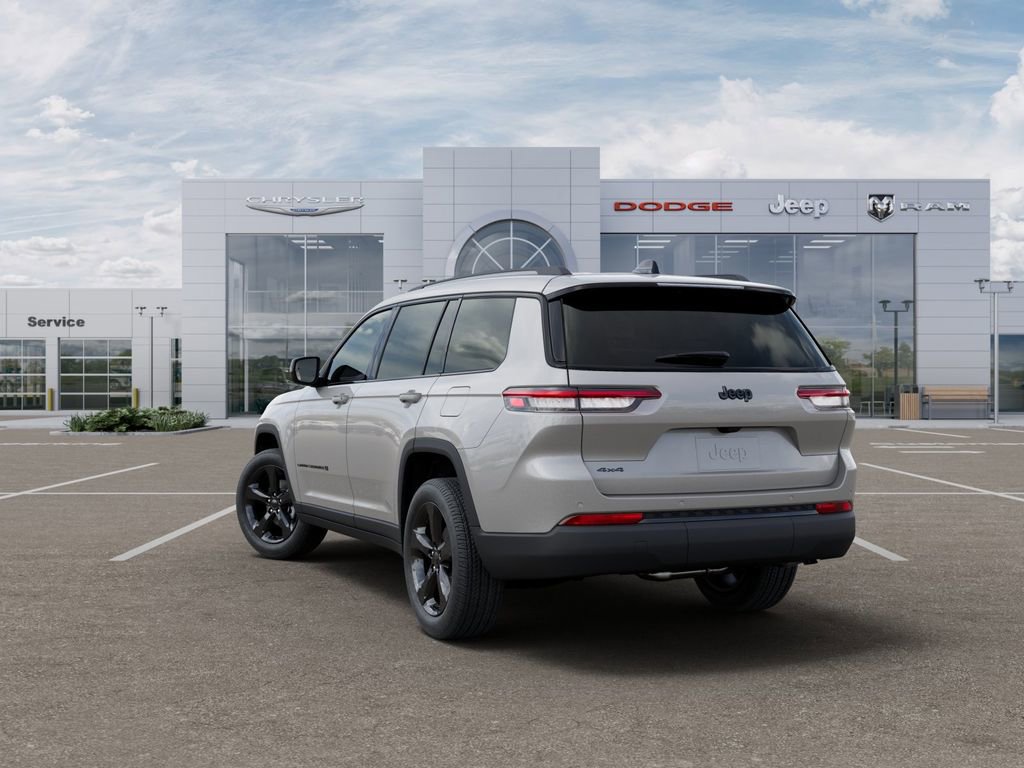 New 2025 Jeep Grand Cherokee L Altitude AWD/4WD image 3