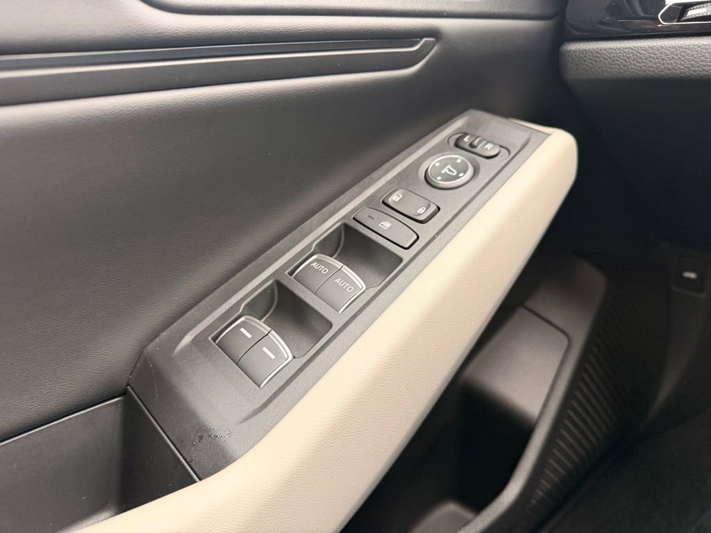 New 2026 Honda Accord EX-L image 12