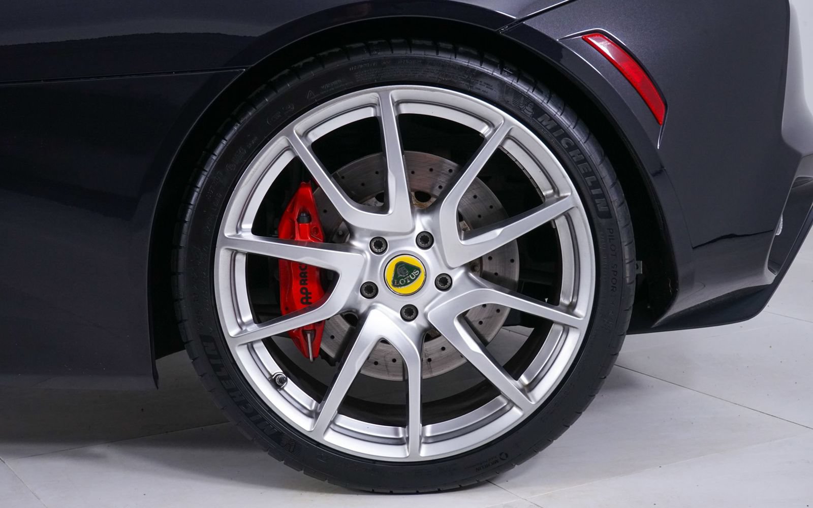 Used 2017 Lotus Evora 400 RWD image 12