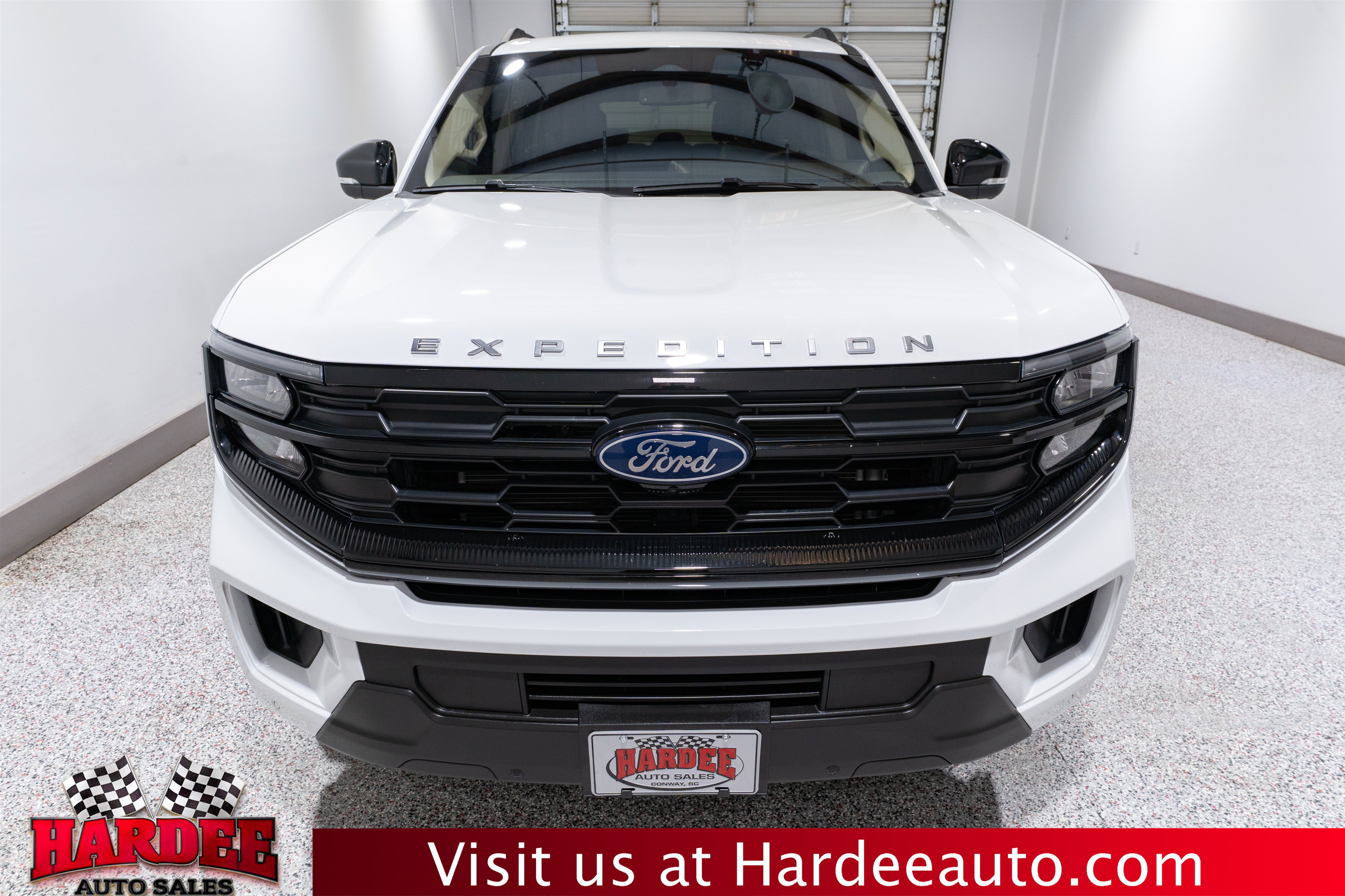 Used 2025 Ford Expedition Active AWD/4WD image 7