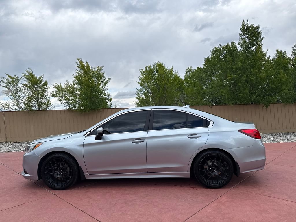 Used 2017 Subaru Legacy 3.6R Limited AWD/4WD image 5