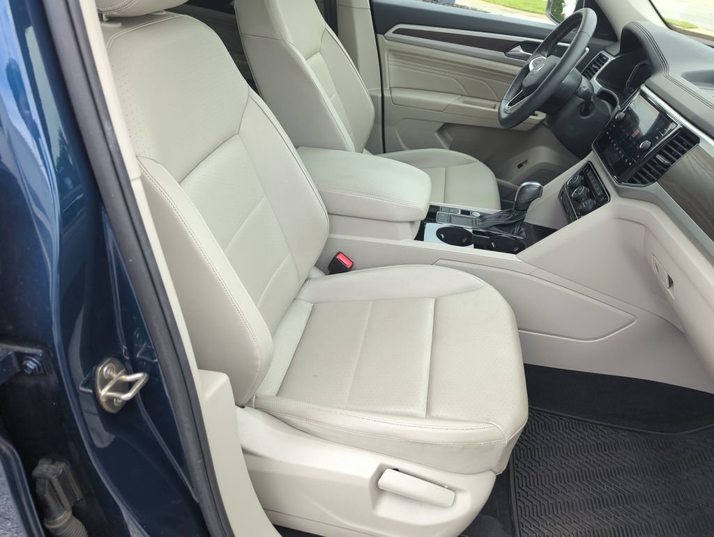 Certified 2023 Volkswagen Atlas SE w/ Panoramic Sunroof Package FWD image 38