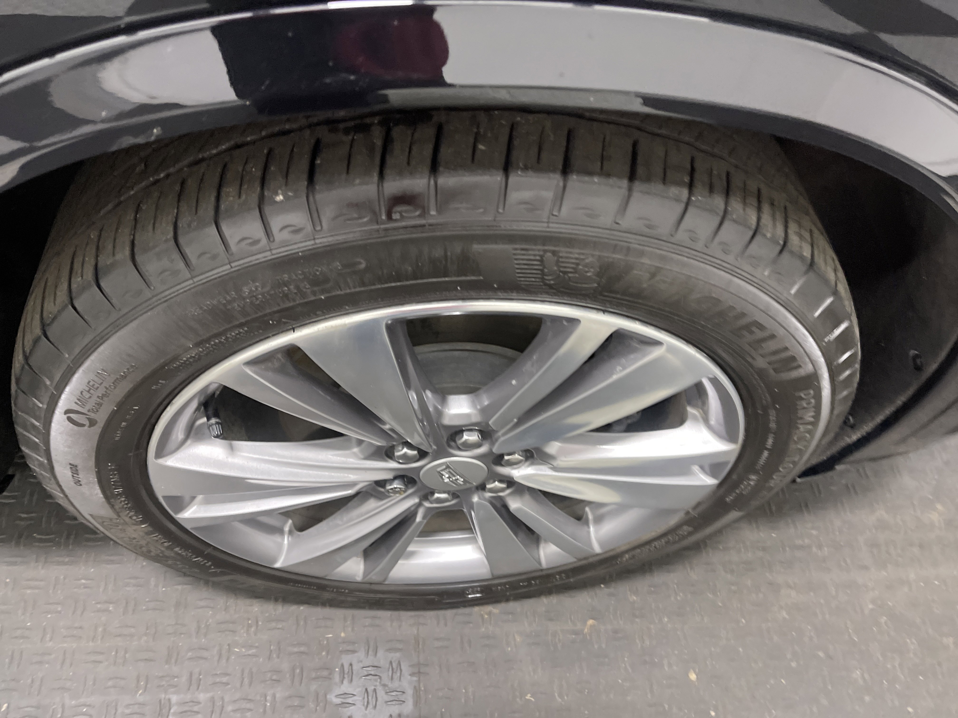 Used 2024 Cadillac XT6 Premium Luxury w/ LPO, Floor Liner Package image 27