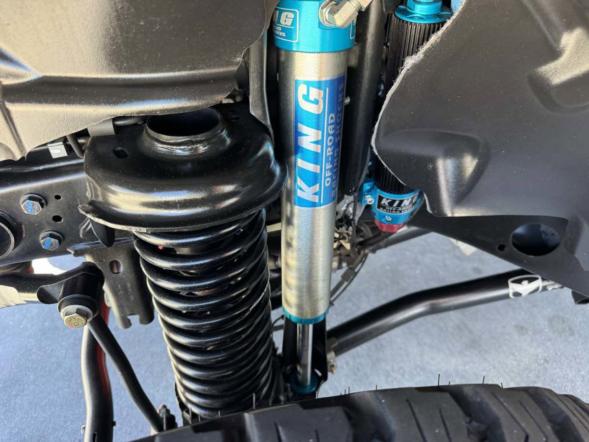 Used 2022 Jeep Gladiator Rubicon AWD/4WD image 32