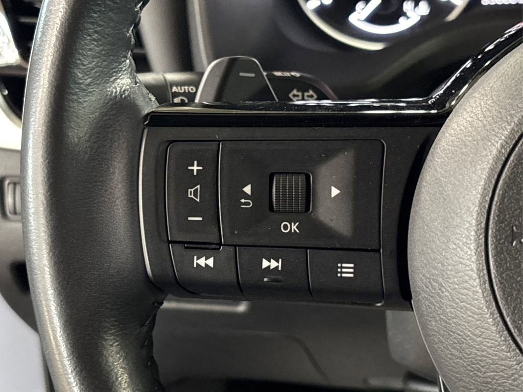 Used 2023 Nissan Rogue SL w/ SL Premium Package image 24