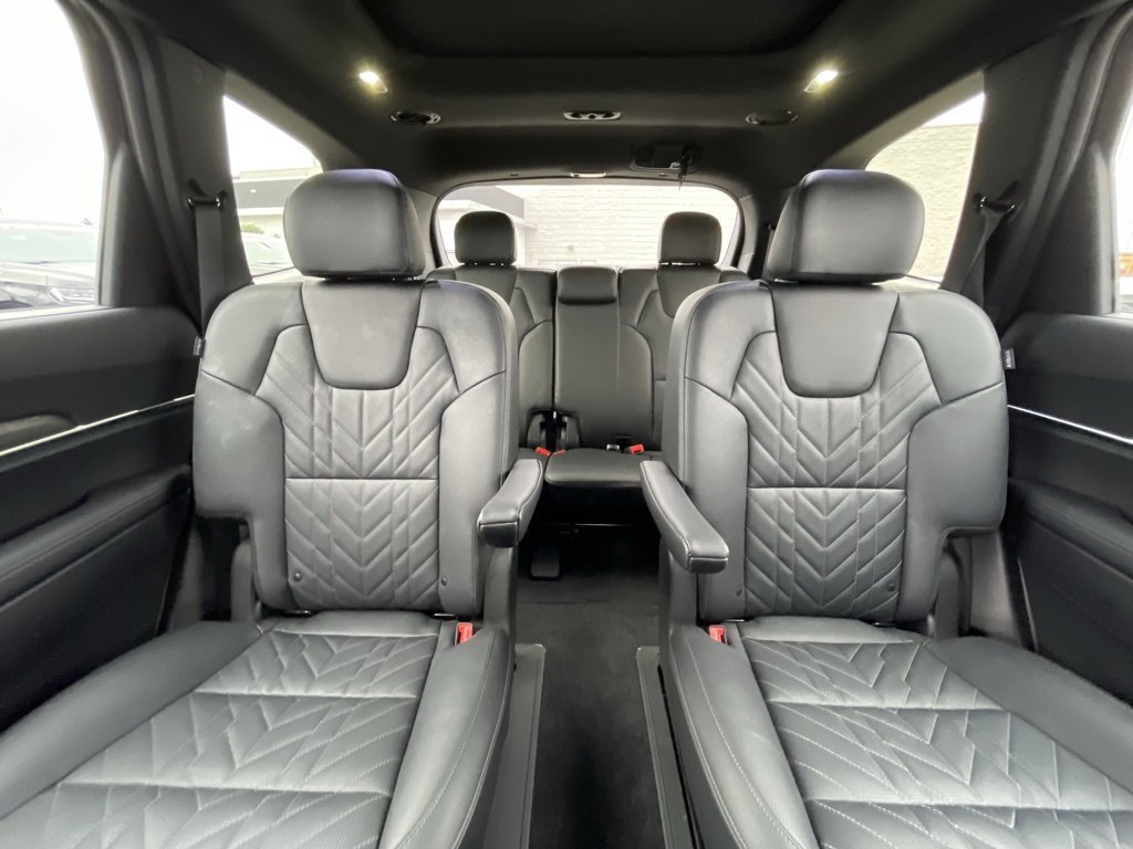 Used 2025 Kia Telluride SX X-Line image 32