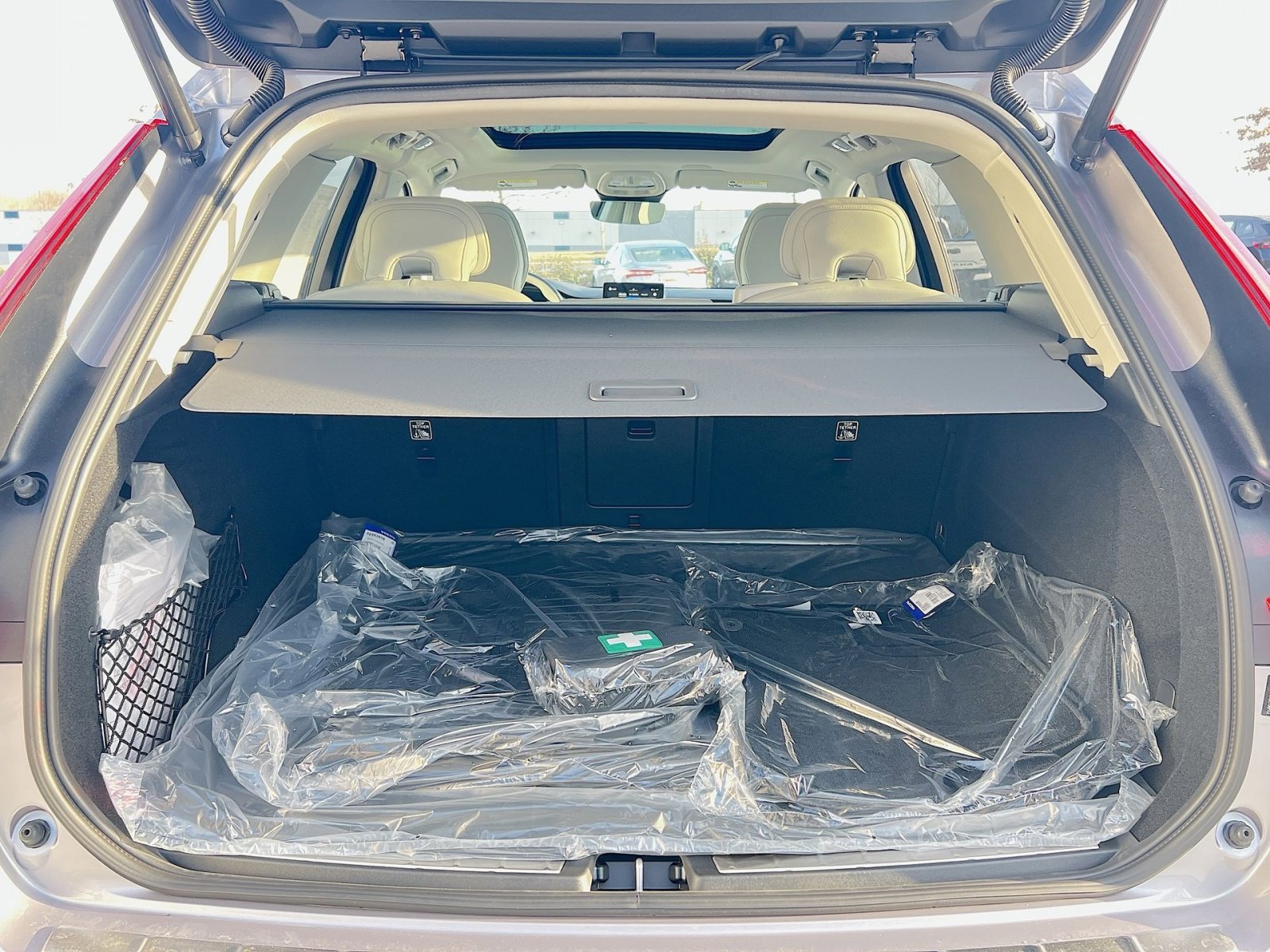 New 2026 Volvo XC60 B5 Ultra w/ Protection Package Premier image 25