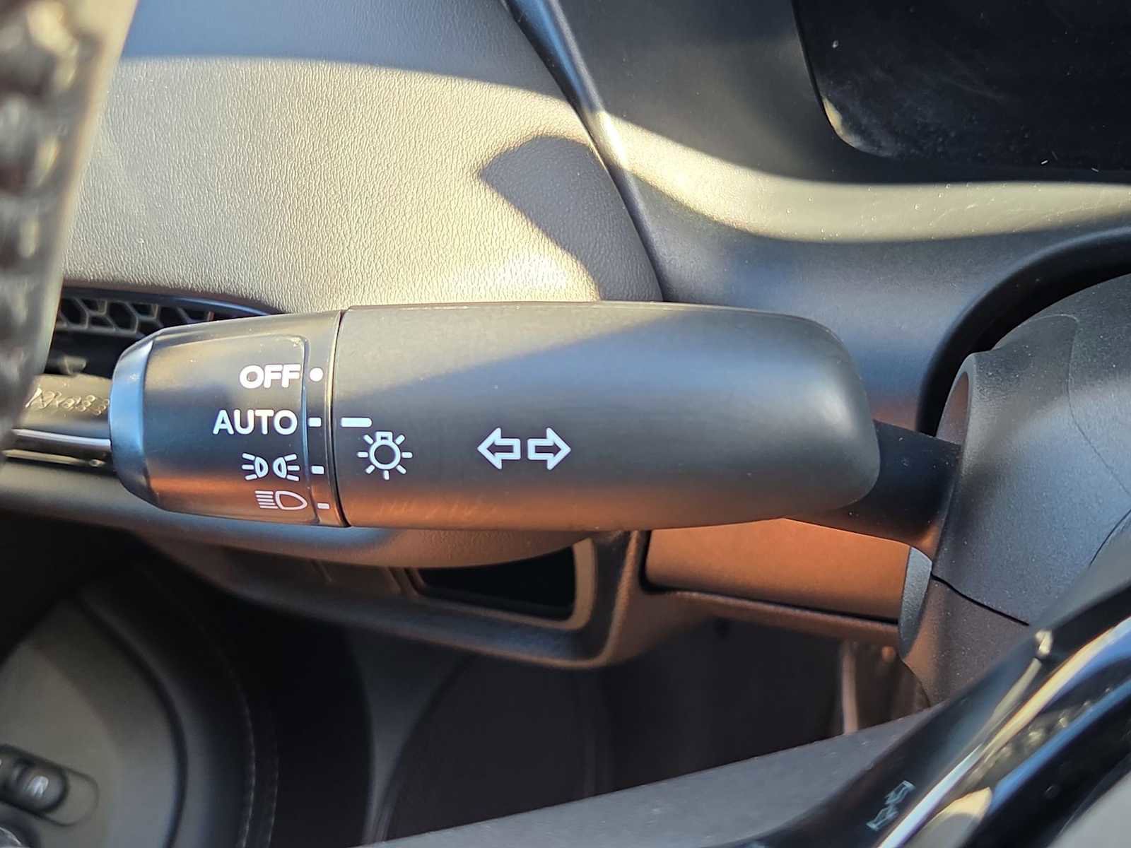 Used 2024 Honda HR-V EX-L image 27