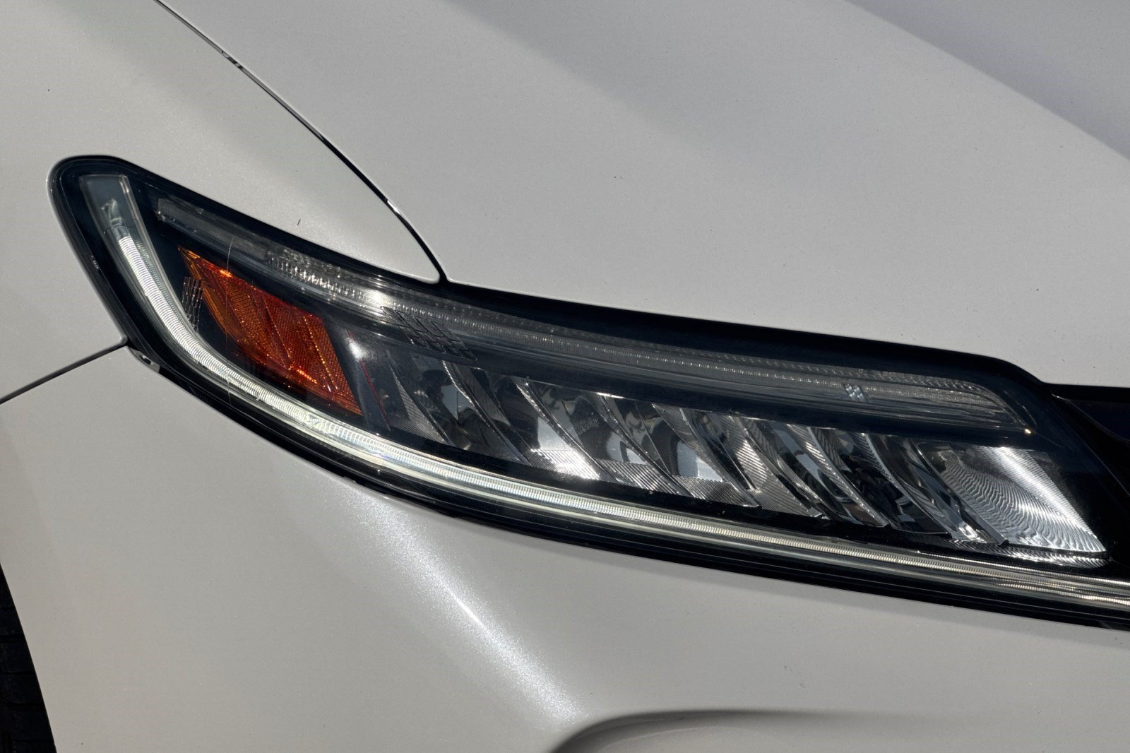 Used 2016 Honda Accord Touring image 11