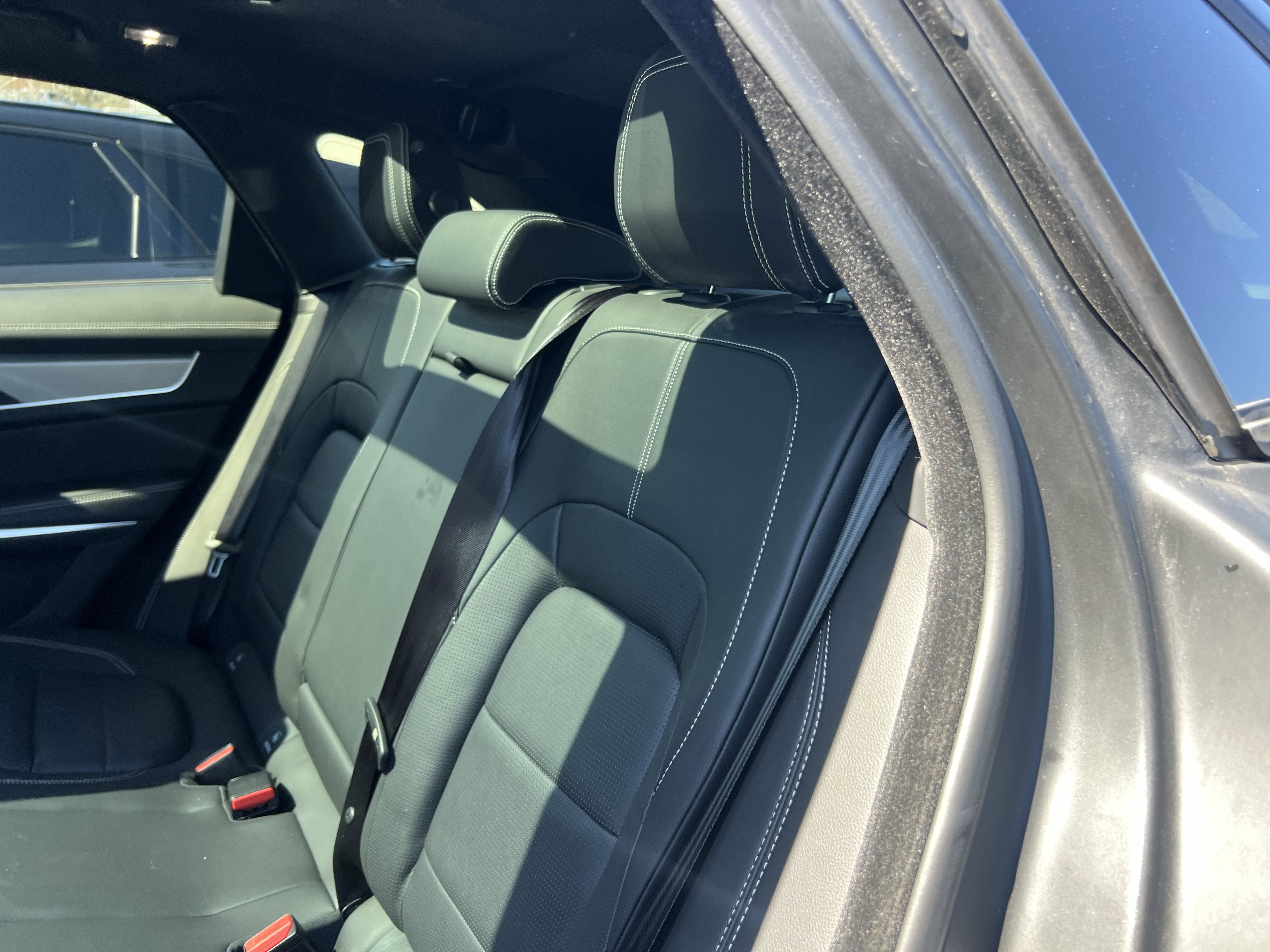 Certified 2025 Jaguar F-PACE R-Dynamic S image 29