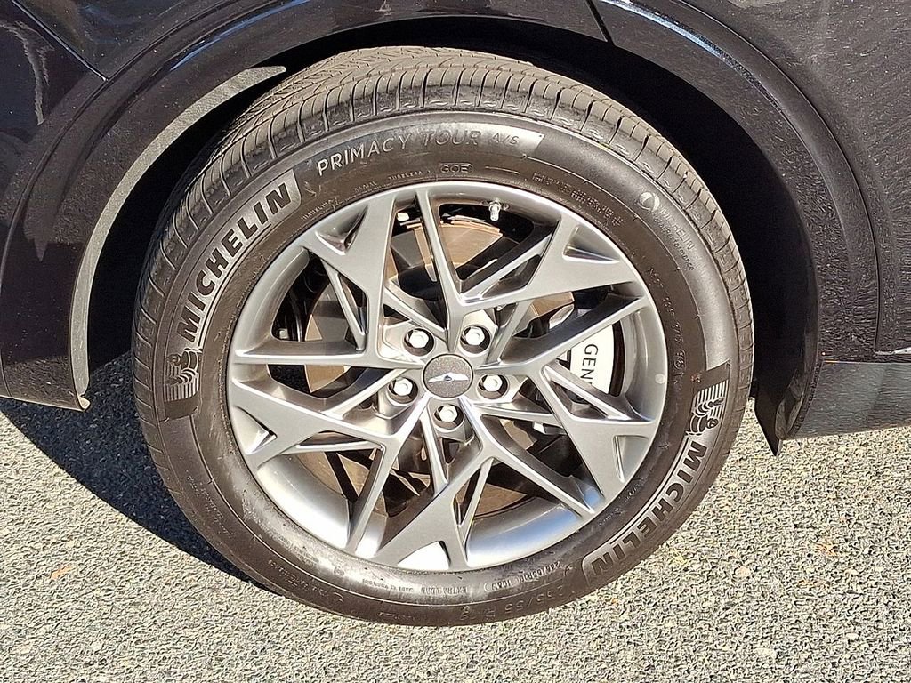 Certified 2025 Genesis GV70 2.5T w/ Advanced Package image 27