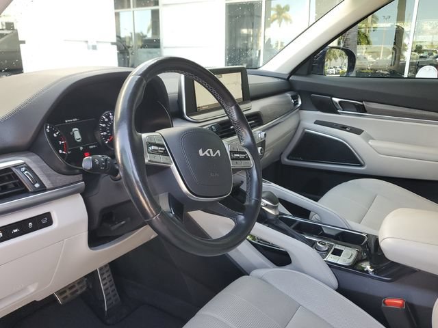 Certified 2022 Kia Telluride SX w/ Towing Package AWD/4WD image 21