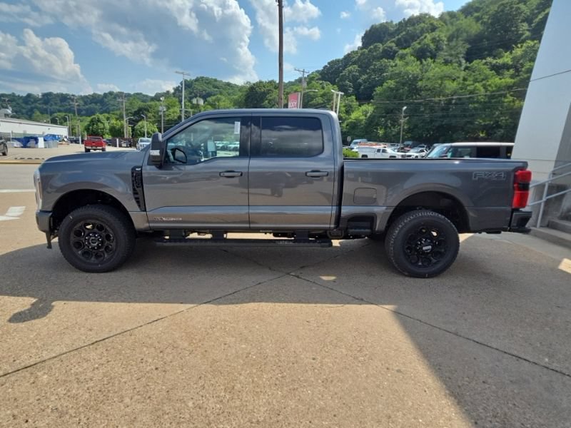 New 2026 Ford F250 XLT w/ XLT Premium Package AWD/4WD image 4