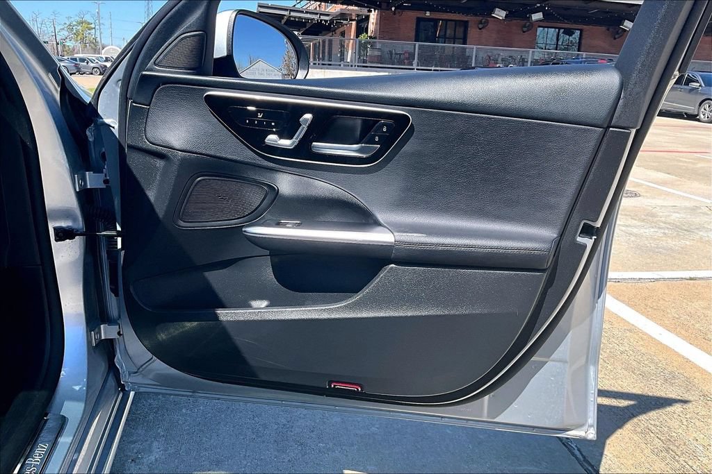 Used 2022 Mercedes-Benz C 300 4MATIC Sedan image 25