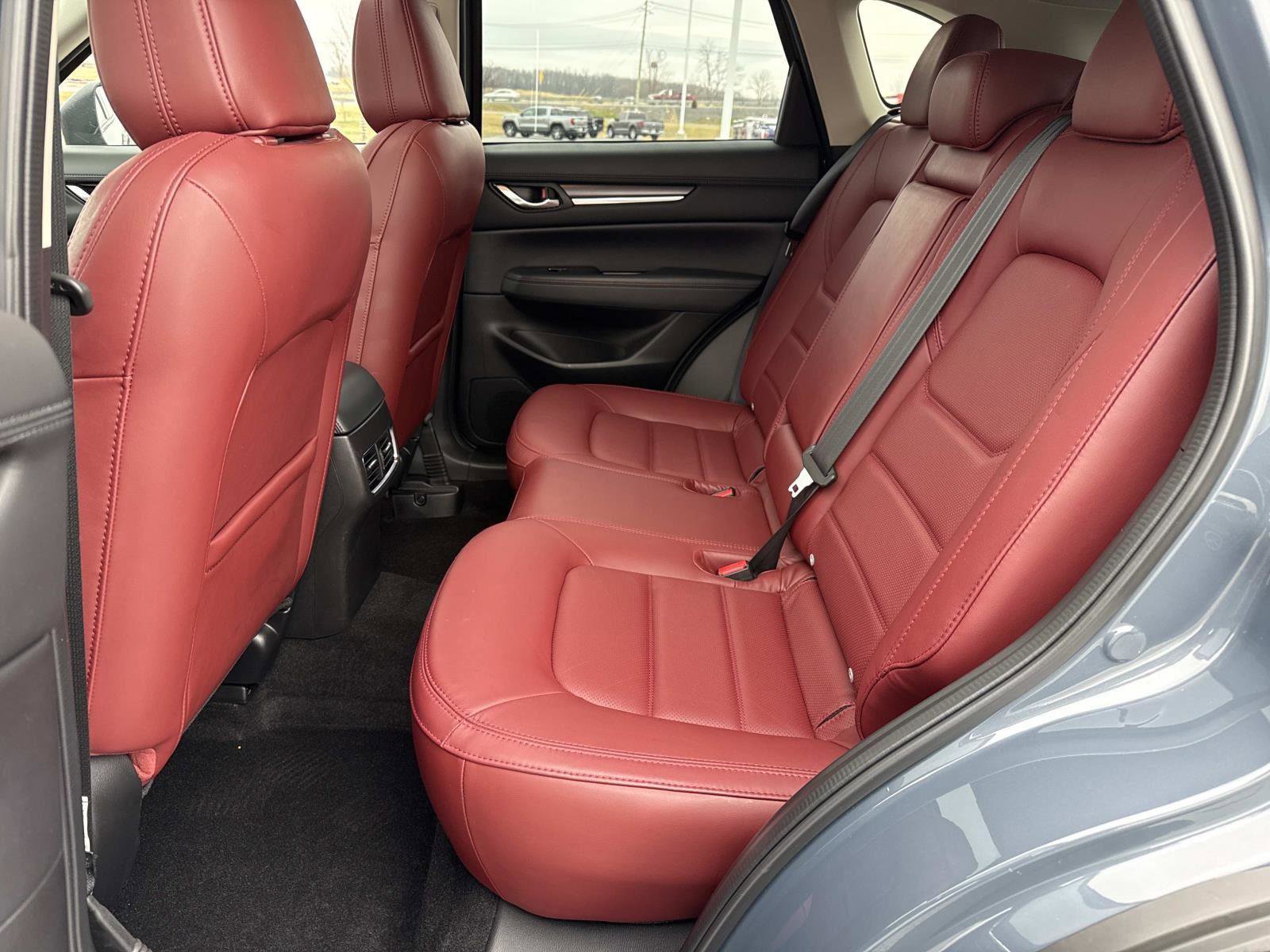 Used 2023 MAZDA CX-5 Carbon Edition image 22