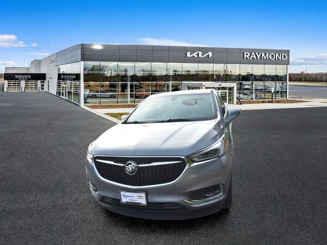 Used 2018 Buick Enclave Essence w/ Trailering Package FWD image 7