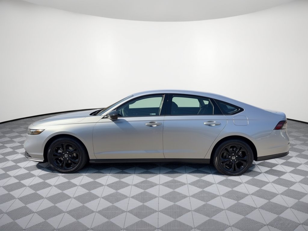 Certified 2025 Honda Accord SE image 2