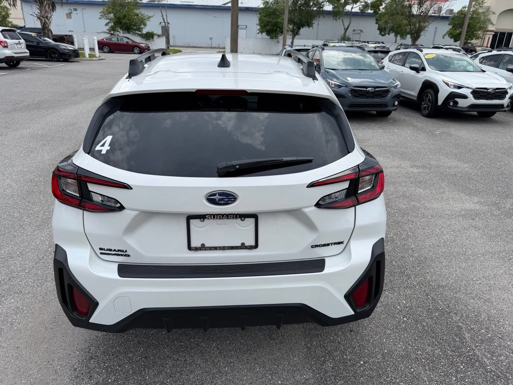 Used 2026 Subaru Crosstrek 2.5i Premium AWD/4WD image 5