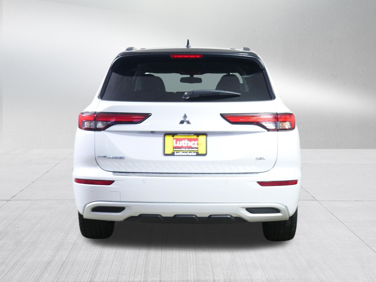 Used 2022 Mitsubishi Outlander SEL AWD/4WD image 6