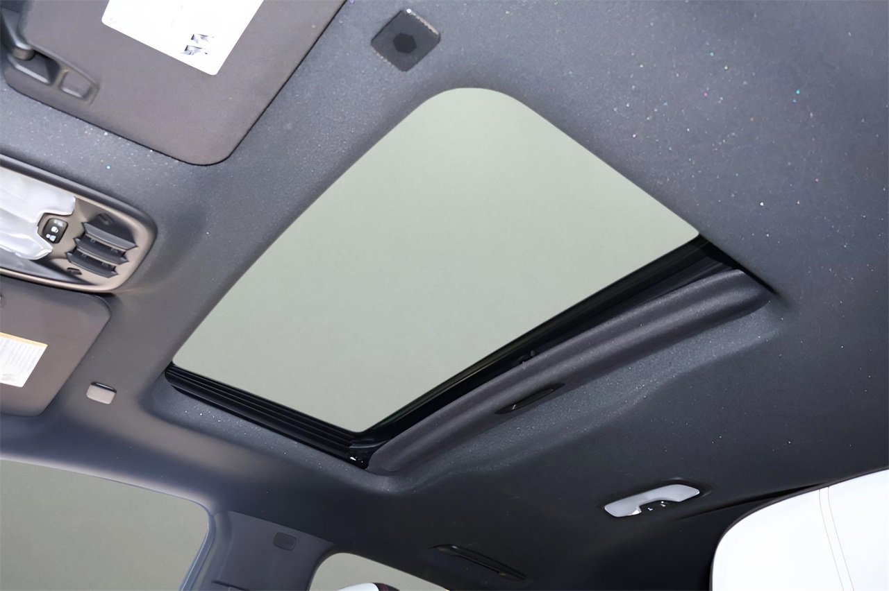 Used 2024 GMC Canyon AT4X image 29