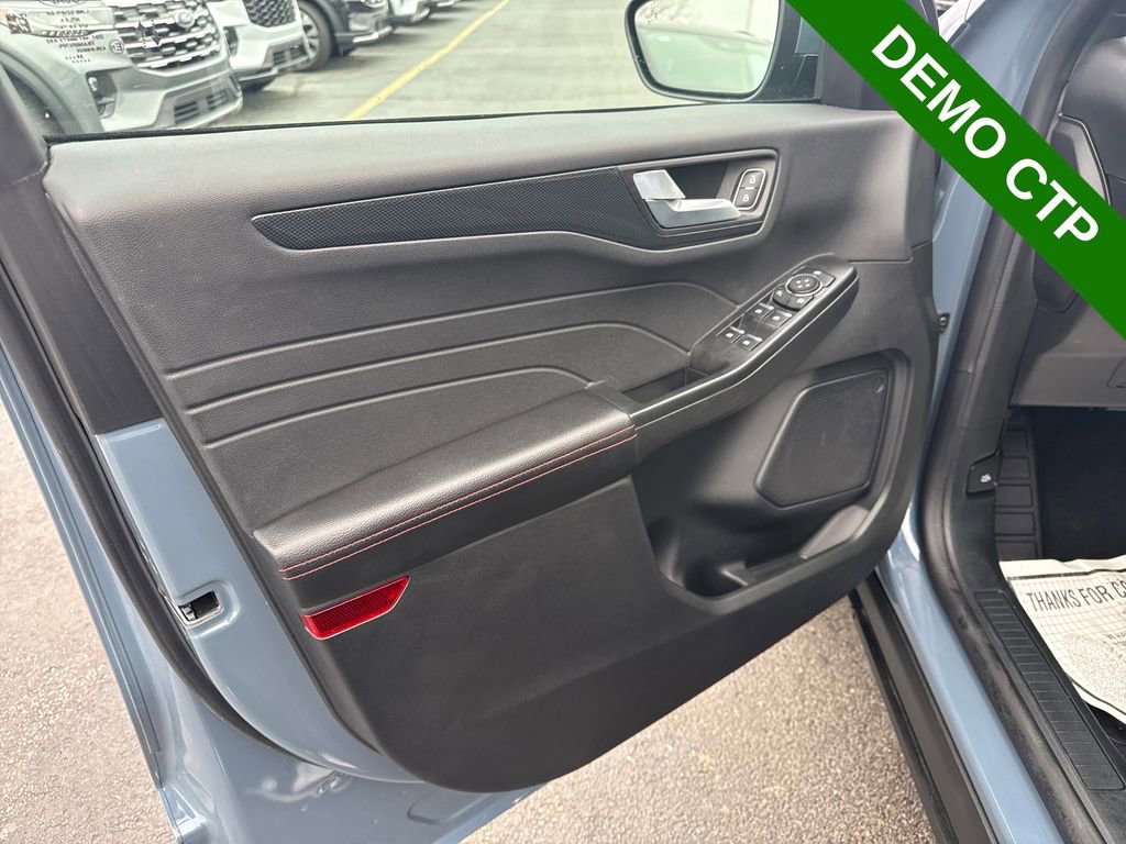 Used 2025 Ford Escape ST-Line Select image 23