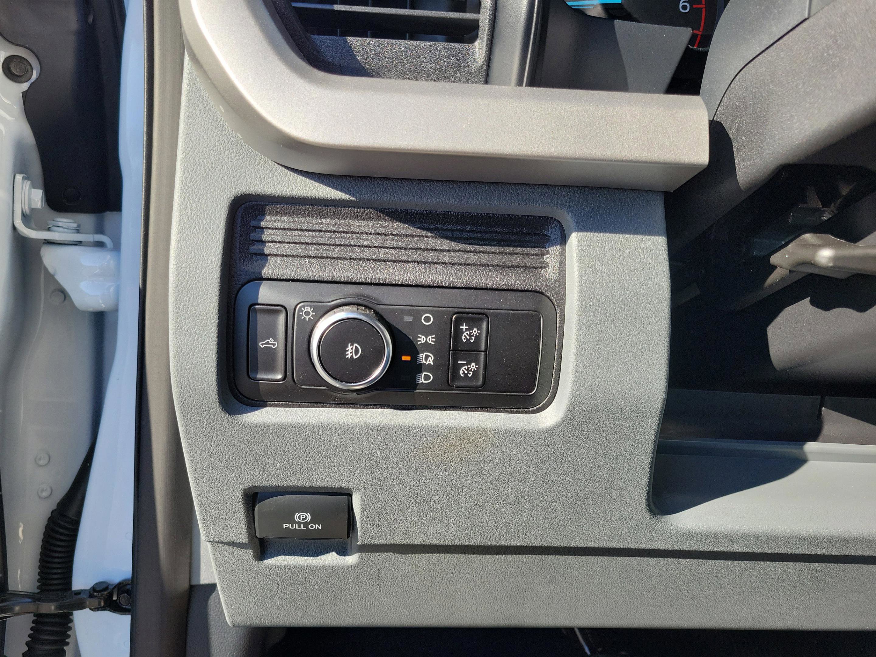 New 2025 Ford F350 XLT w/ FX4 Off-Road Package image 24