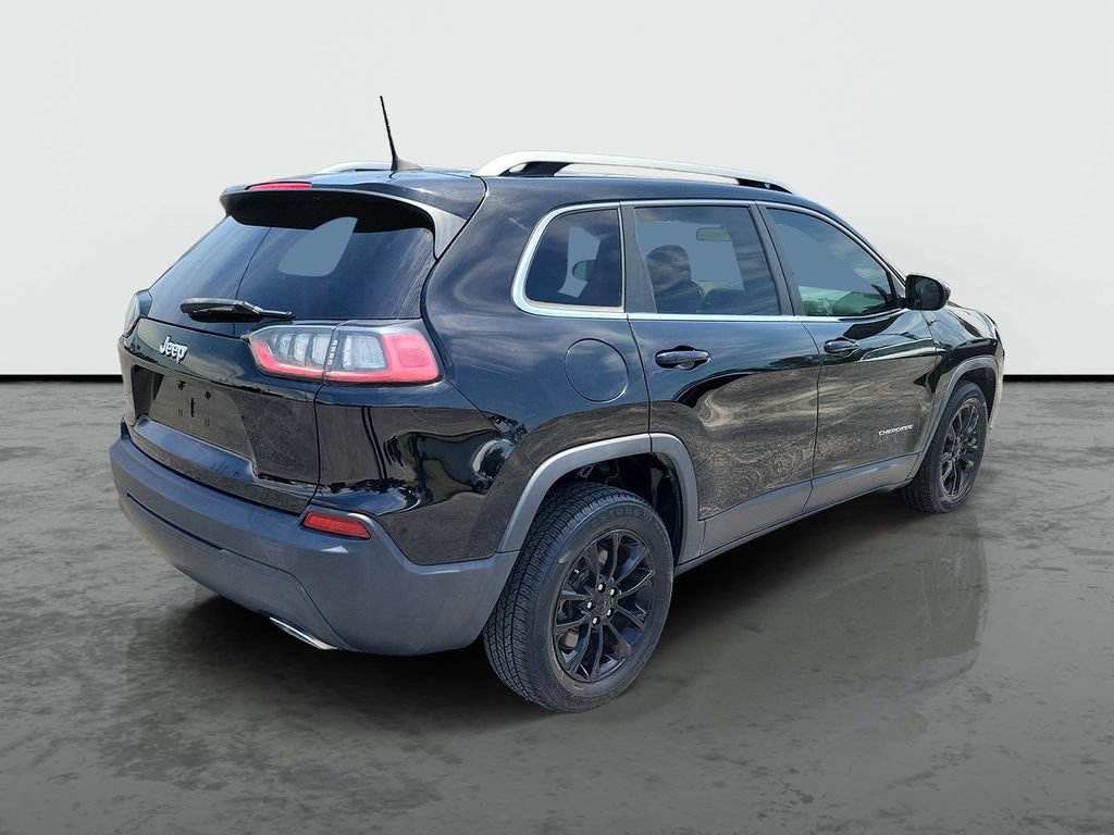 Used 2019 Jeep Cherokee Latitude w/ Popular Appearance Group FWD image 2
