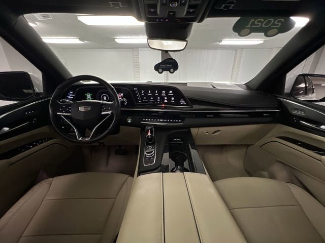 Used 2021 Cadillac Escalade Premium Luxury w/ Performance Package AWD/4WD image 21