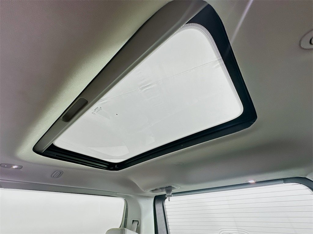 Used 2022 Jeep Grand Wagoneer Series I w/ Flexible Seating Group image 38