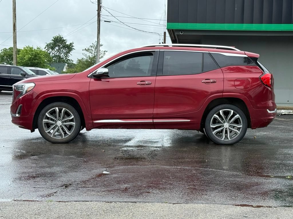 Used 2019 GMC Terrain Denali w/ Driver Alert Package II AWD/4WD image 7