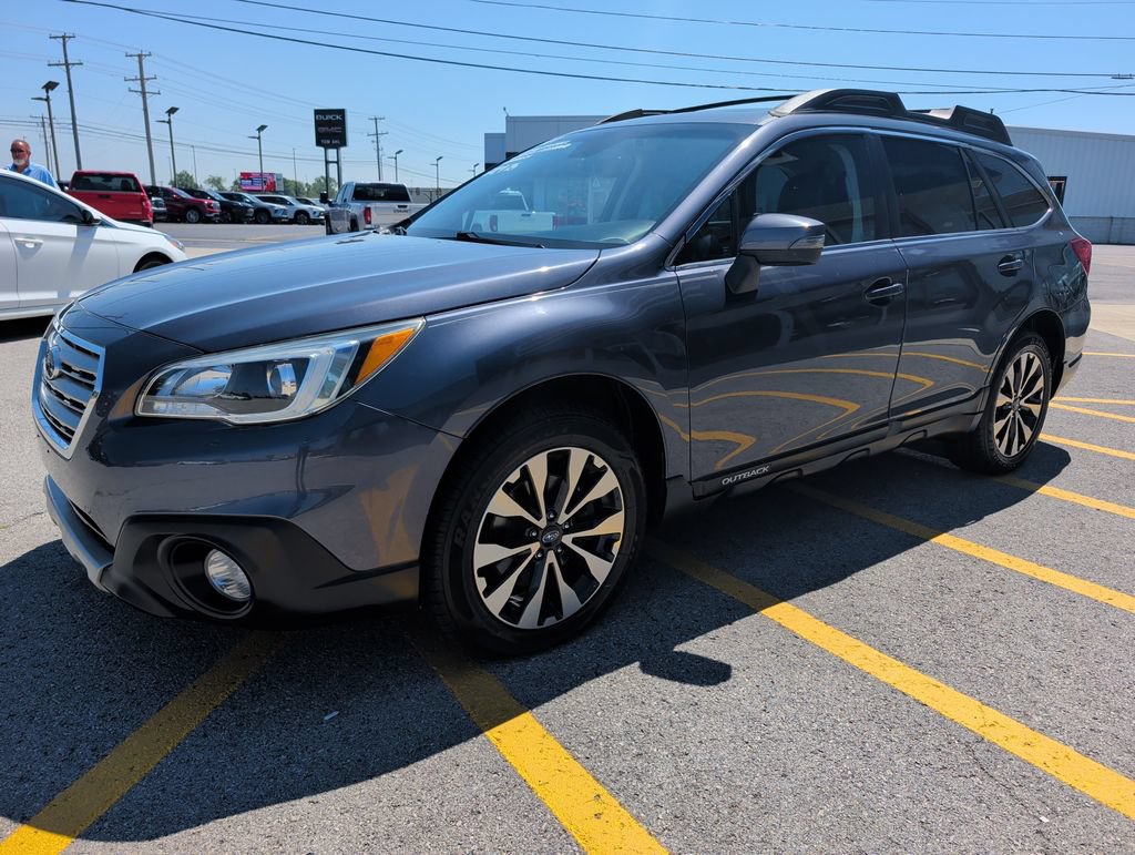 Used 2017 Subaru Outback 2.5i Limited AWD/4WD image 3