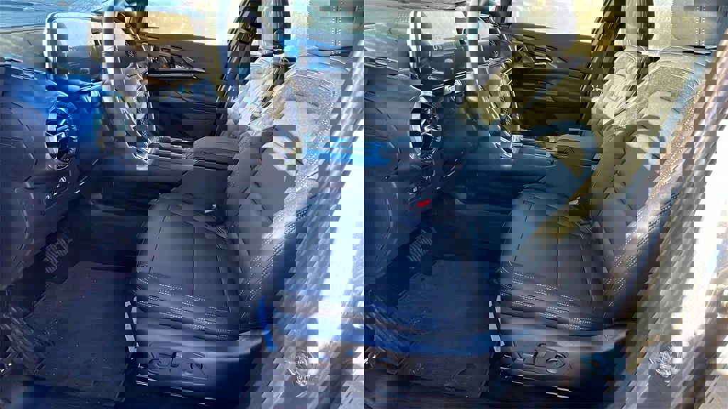 New 2026 Chevrolet Equinox EV LT image 12