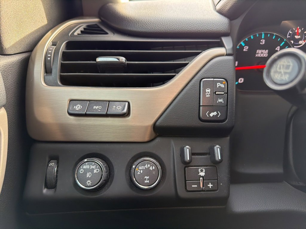 Used 2017 GMC Yukon Denali w/ Open Road Package image 18