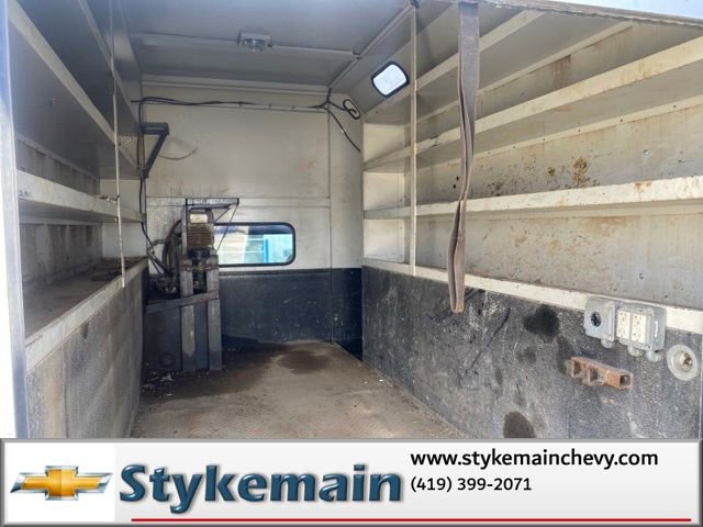 Used 2008 Ford F550 4x4 Regular Cab Super Duty image 25