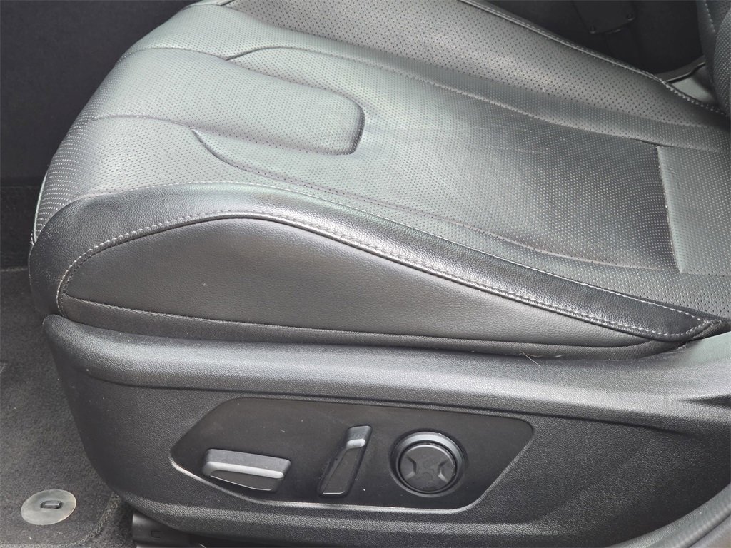 Certified 2023 Hyundai Elantra Limited image 27