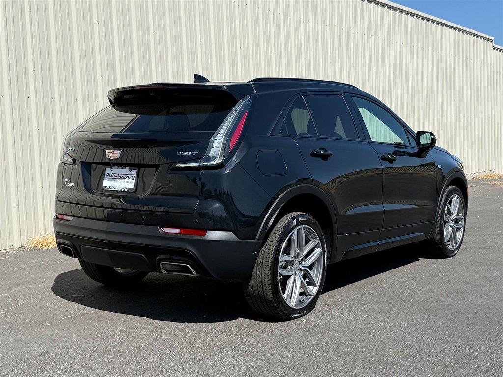 Used 2022 Cadillac XT4 Sport w/ Enhanced Visibility Package image 3