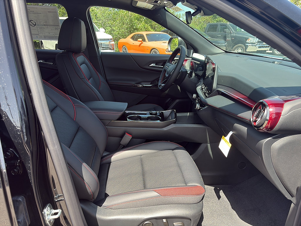 New 2027 Chevrolet Equinox RS w/ Convenience Package III AWD/4WD image 17