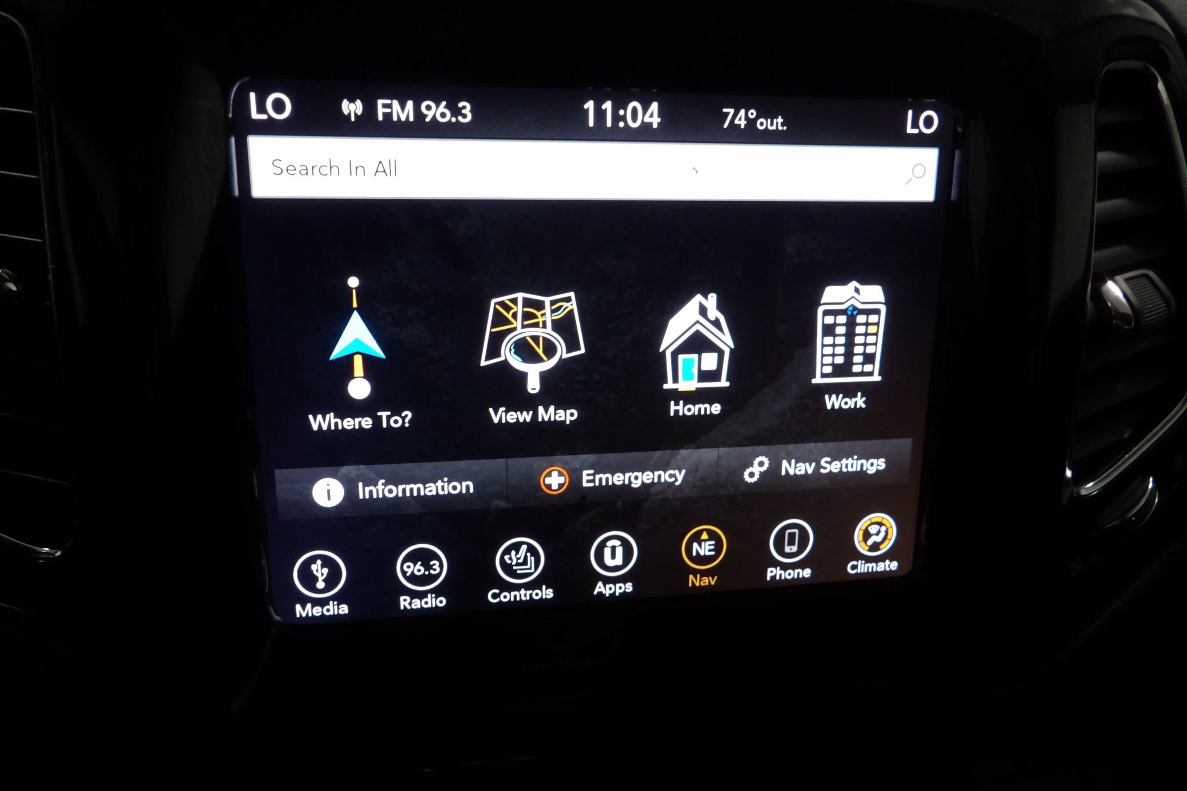 Used 2018 Jeep Compass Limited w/ Navigation Group image 15